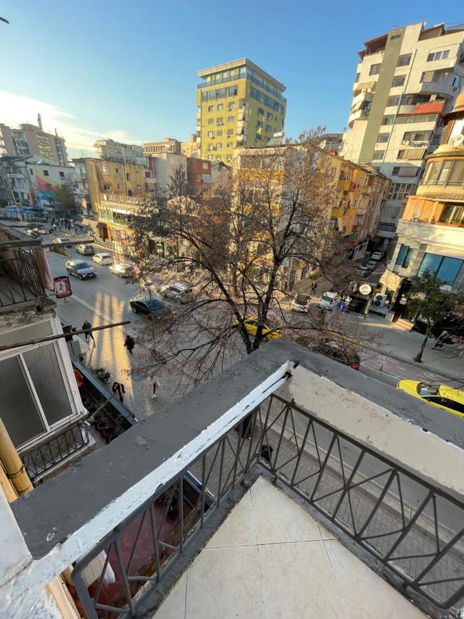 Lacasa-Wilson Square Tirana Exterior photo